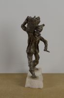 sculpture Le marchant de poissons Patris Ernest personnage    1ère moitié 20e siècle