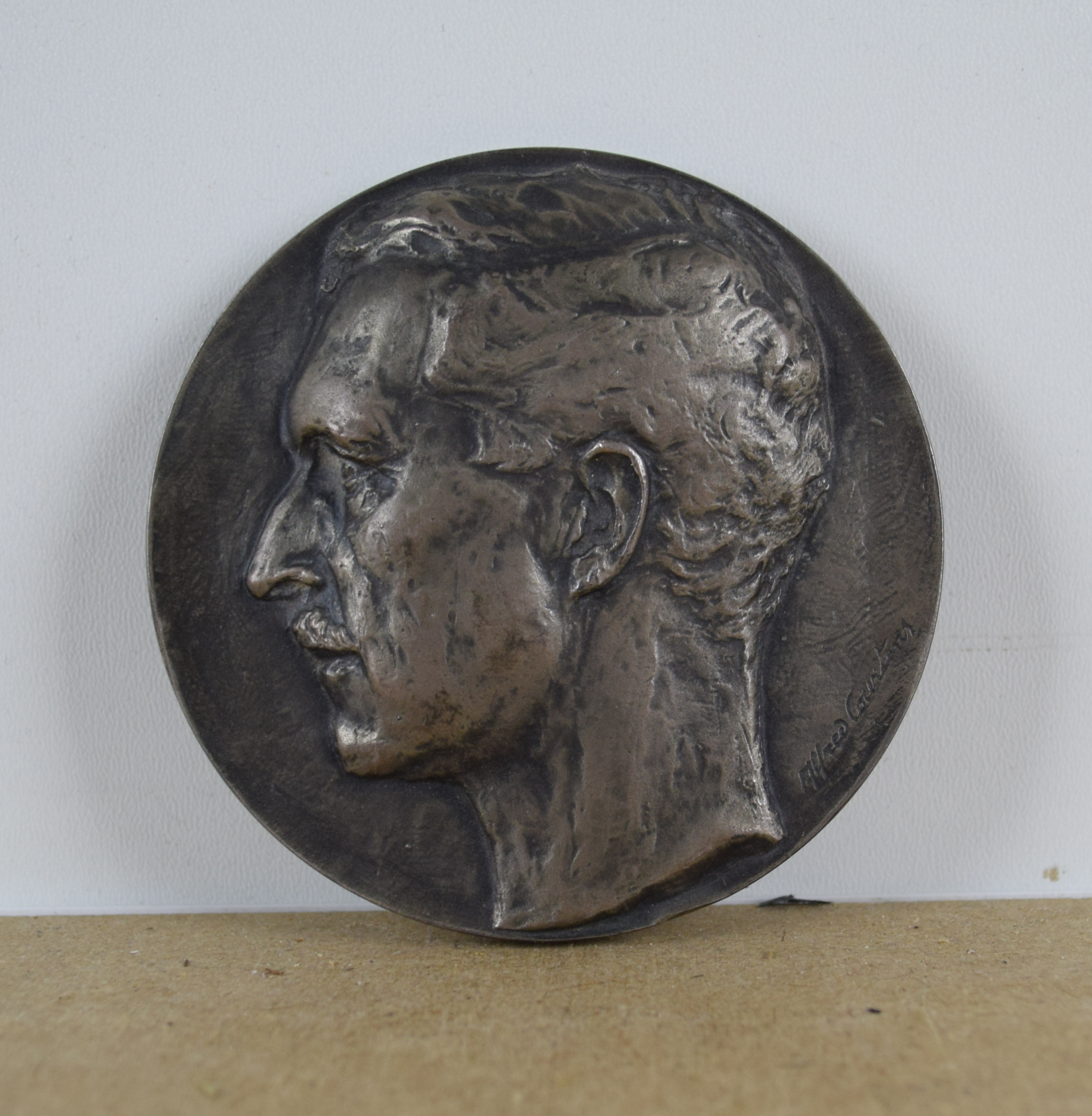 sculpture Albert 1er roi des Belges Courtens Alfred portrait  bronze  1re moiti 20e sicle
