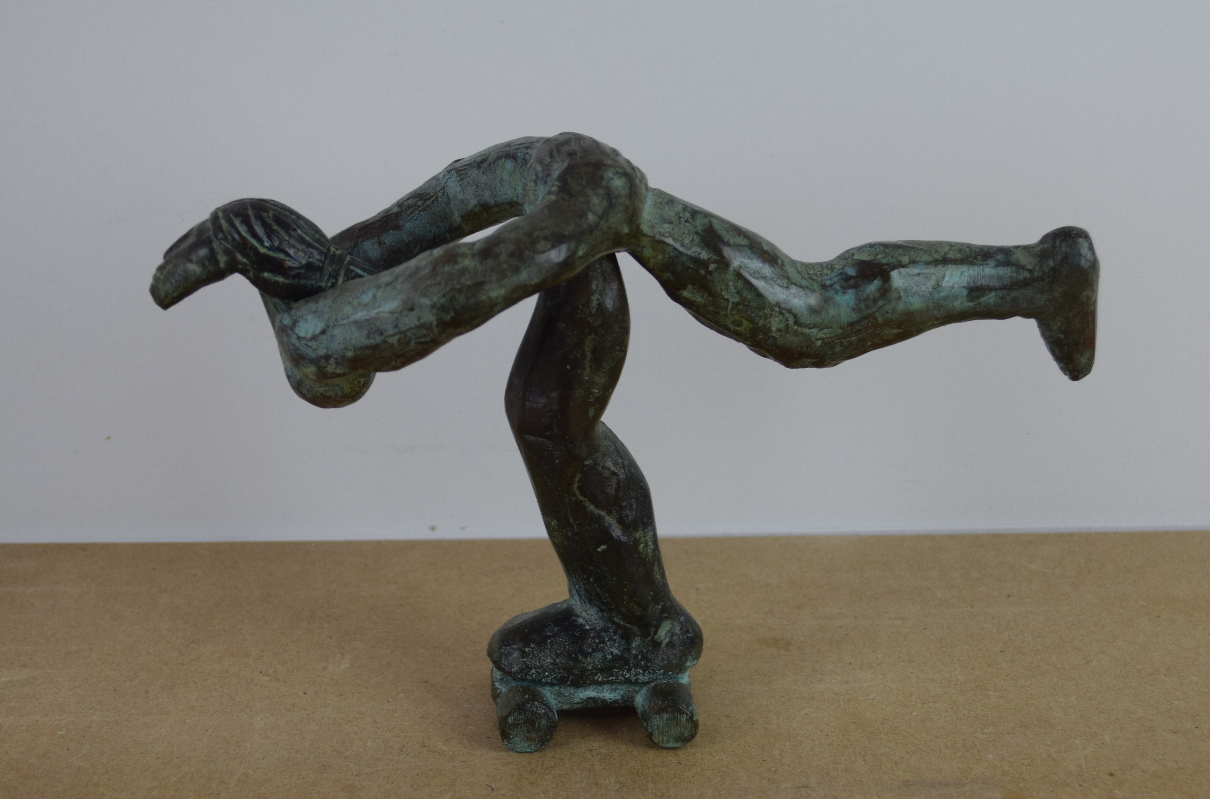 sculpture La patineuse  Laporte Jean-Claude personnage,sport  bronze  2ième moitié 20e siècle