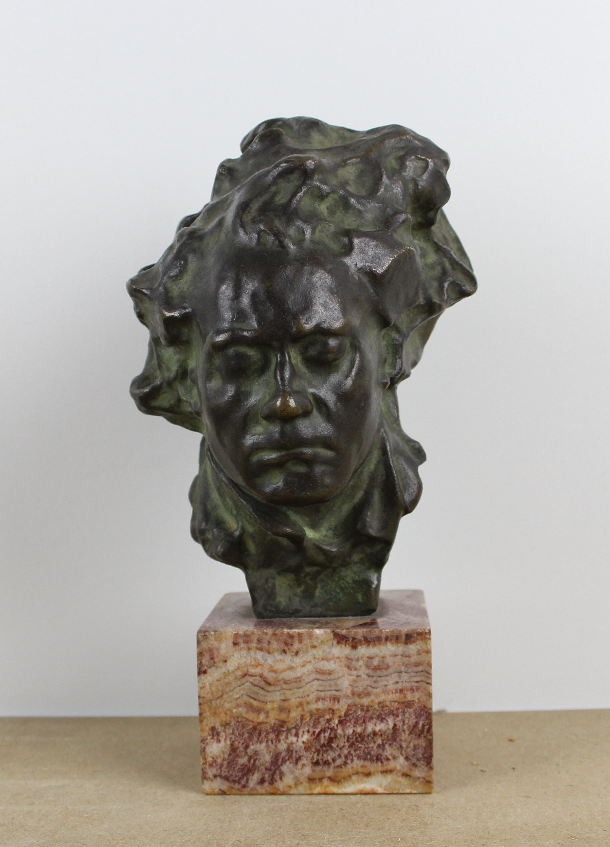 sculpture Beethoven    portrait  bronze  1re moiti 20e sicle
