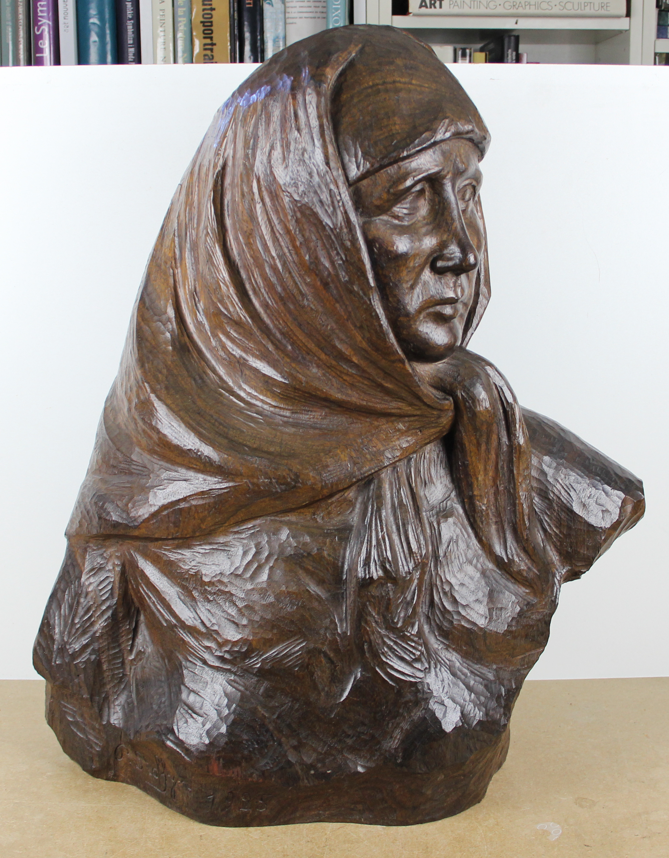sculpture La dame au foulard  Stoffyn paul portrait   bois 1ère moitié 20e siècle