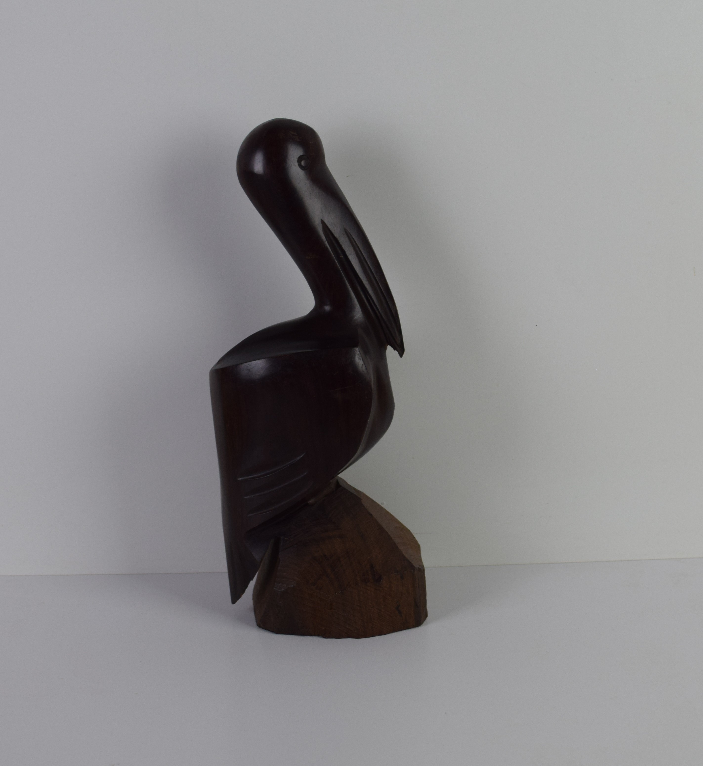sculpture Le pélican    animaux   bois 1ère moitié 20e siècle