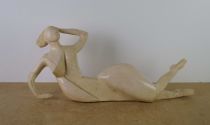 sculpture La femme allongée   nu,personnage    2ième moitié 20e siècle